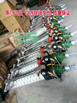 點(diǎn)擊查看詳細(xì)信息<br>標(biāo)題：發(fā)往山西太原MQT-120/2.3氣動(dòng)錨桿鉆機(jī)及配件 閱讀次數(shù)：1964